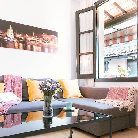 Apartamento Con Encanto En Patio Sevillano Екстер'єр фото