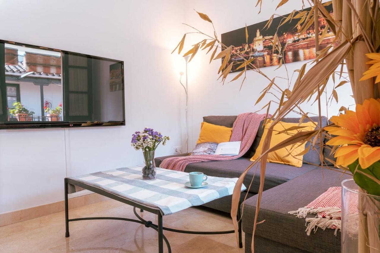 Apartamento Con Encanto En Patio Sevillano Екстер'єр фото