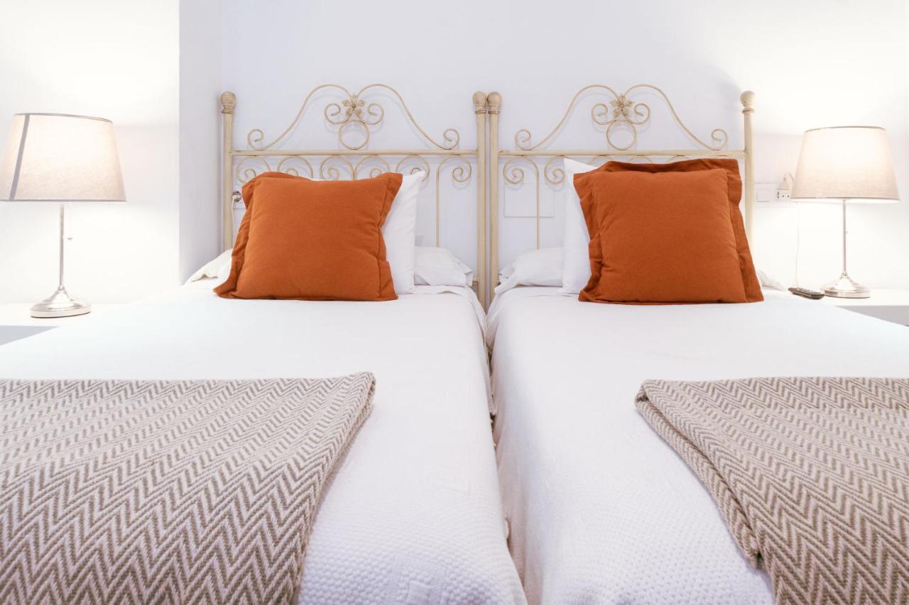 Apartamento Con Encanto En Patio Sevillano Екстер'єр фото