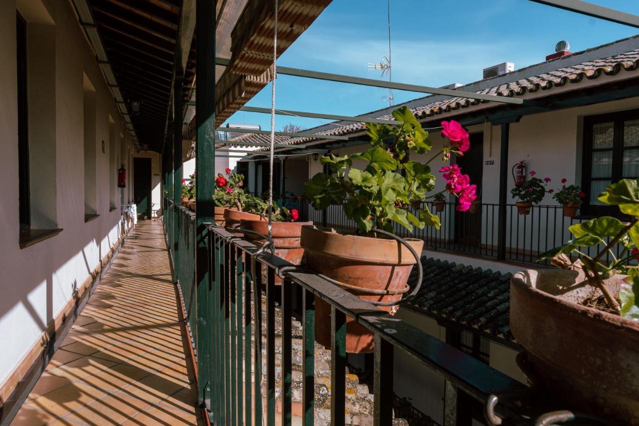 Apartamento Con Encanto En Patio Sevillano Екстер'єр фото